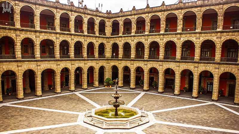 Antiguo Colegio de San Ildefonso